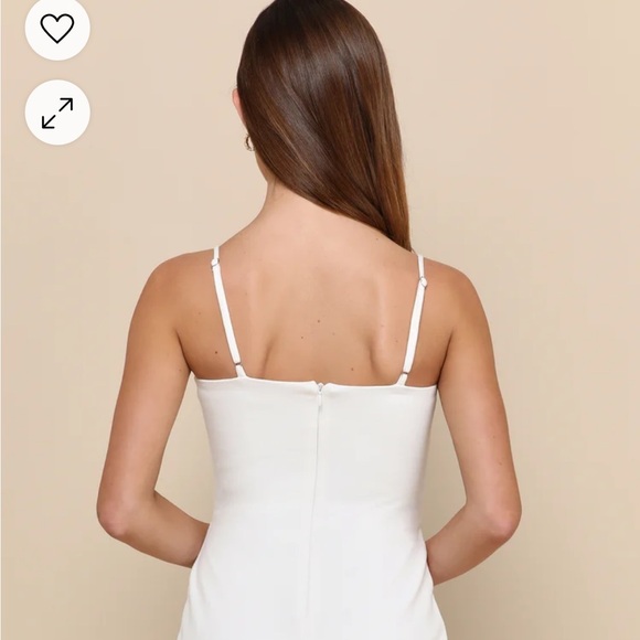 White Sleeveless Pleated Bodycon Dress - Picture 2 of 8